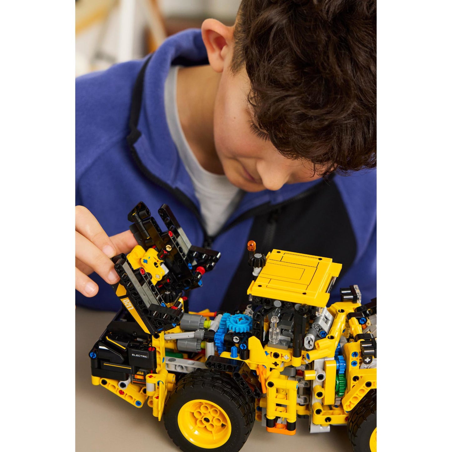 LEGO Technic 42209 Volvo L120 Elektro-Radlader